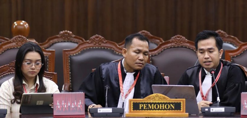 OJK Dituntut Awasi Ketat Putusan MK terkait Industri Asuransi