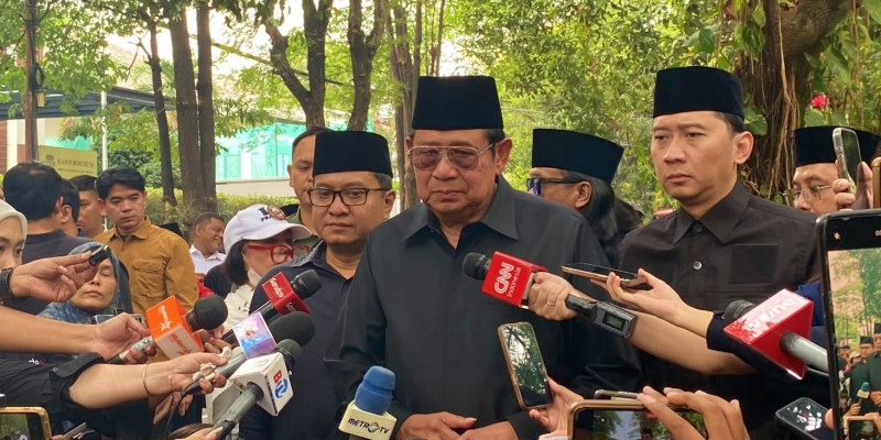 Seniman Besar yang Sangat Mencintai Indonesia