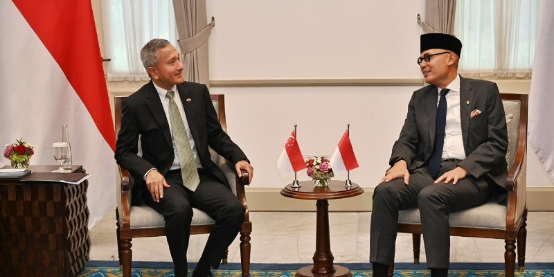 Menlu RI dan Singapura Bertemu, Bahas Penindakan Korporasi Pelaku Karhutla