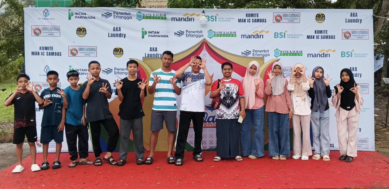 Kepala MTsN 3 Mempawah Apresiasi Perjuangan Kontingen dalam Milad MAN IC Sambas ke-10