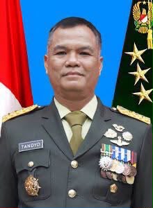 Prabowo Lantik Tandyo Budi Revita Sebagai KSAD