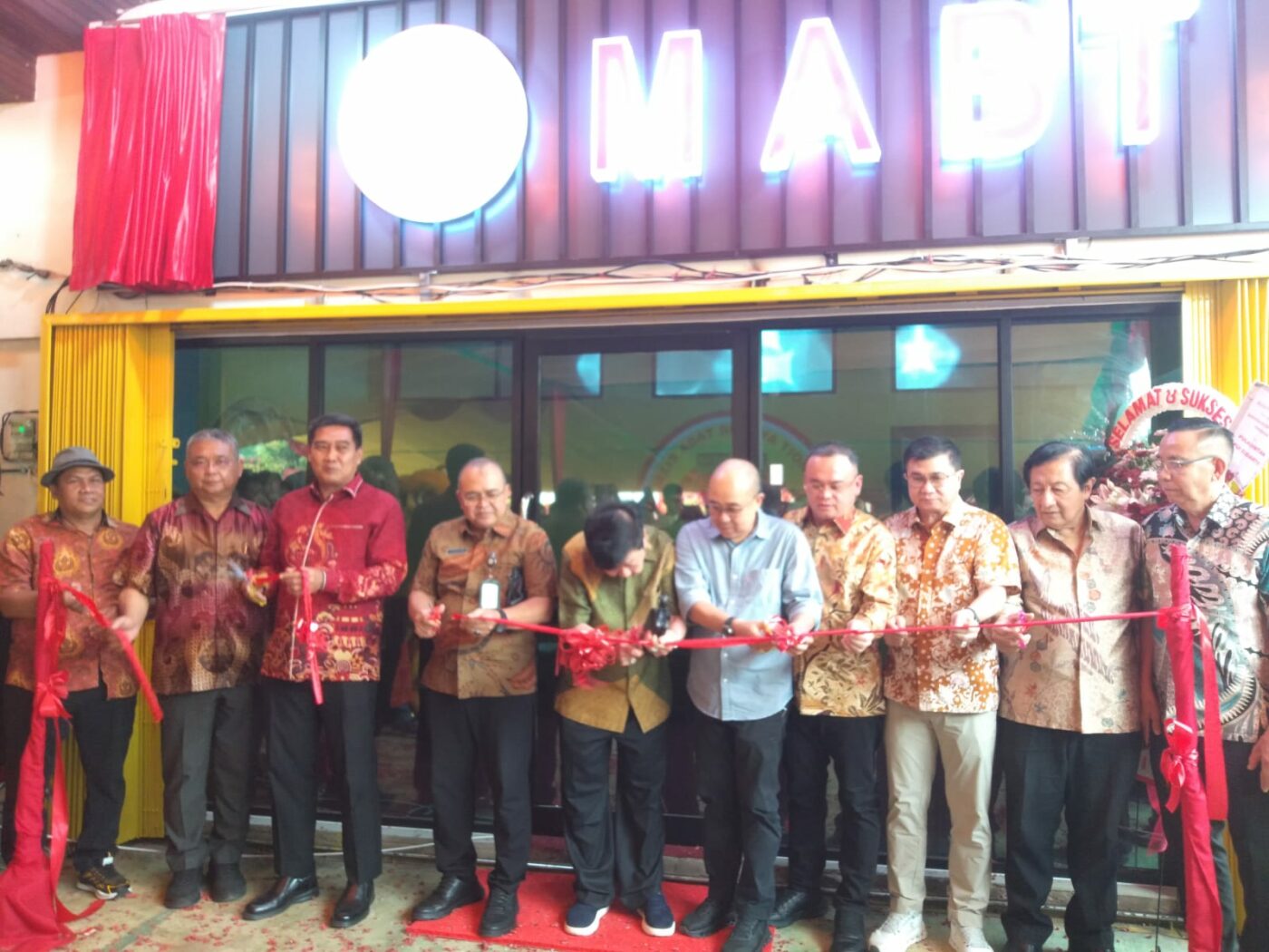 Resmikan Kantor Baru, MABT Tegaskan Komitmen Jaga Harmoni Lintas Suku di Kalbar