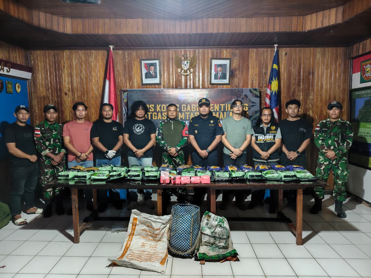 Penyelundupan Narkoba 32,2 KG Sabu dan 4.867 Butir Ekstasi di Perbatasan RI–Malaysia Digagalkan Satgas Yonarmed 19/Bogani